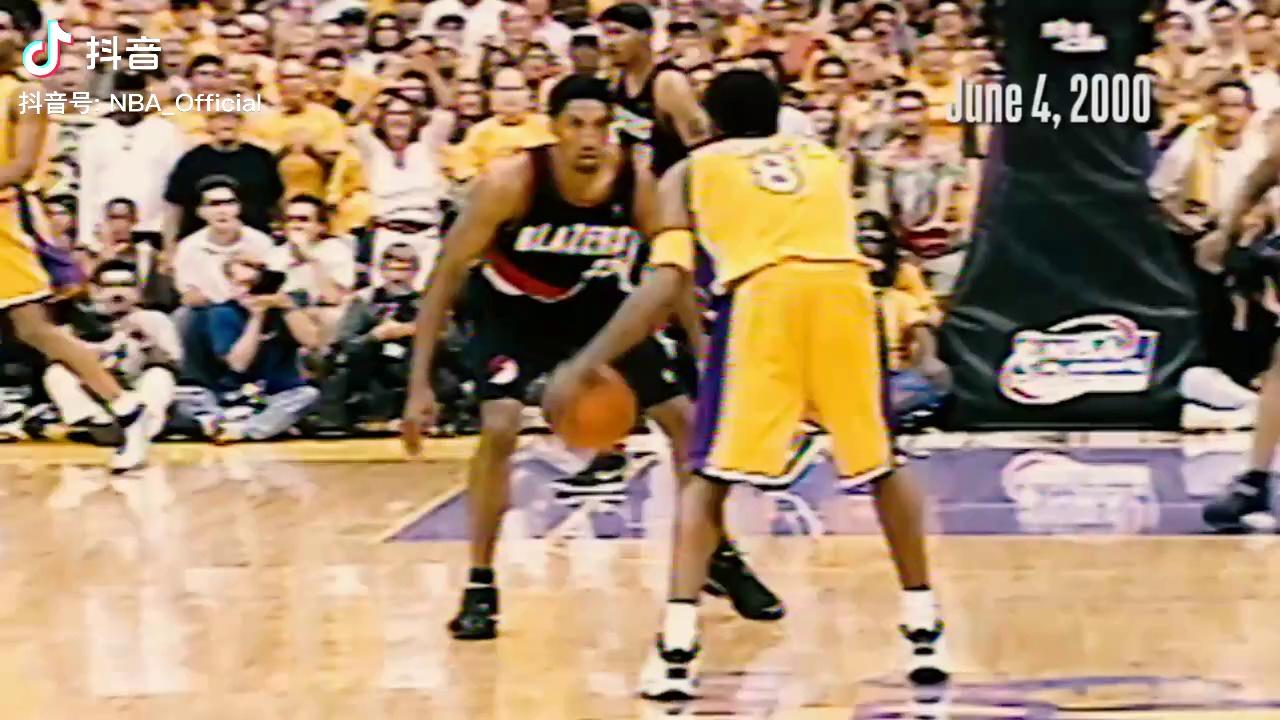 包含NBA季后赛抢七大战对决在即！皇家马德里演练定位球，洛杉矶湖人密集防守应对的词条